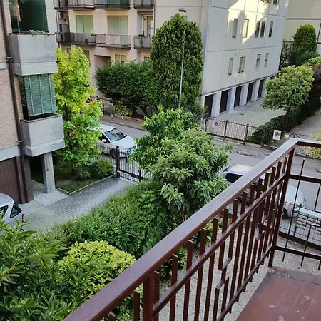 Fabio House Pensión *